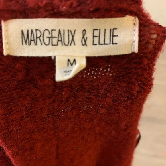 Margeaux & Ellie Red Cardigan - Picture 3 of 4